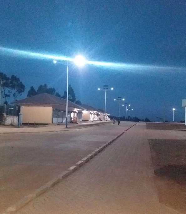韶关市非洲科特迪瓦太阳能路灯工程
